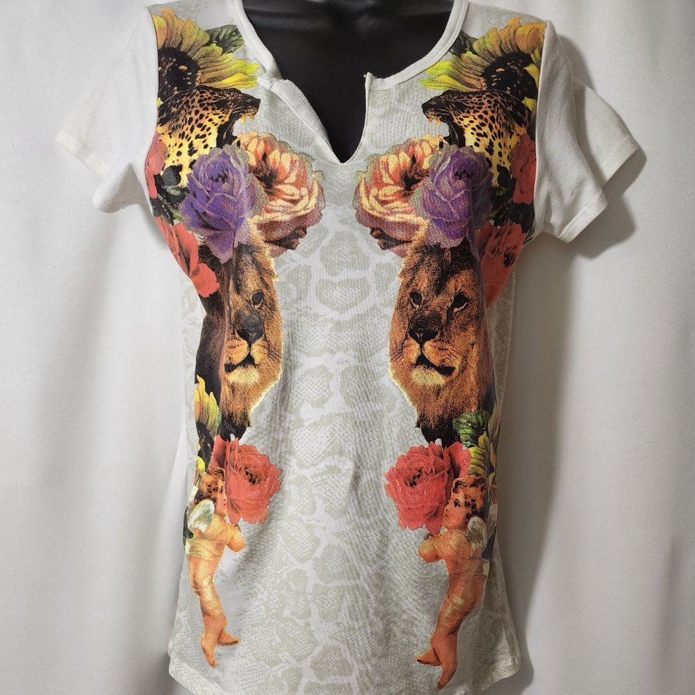 Pepe Jeans, size large slit neckline white tee shirt with colorful design